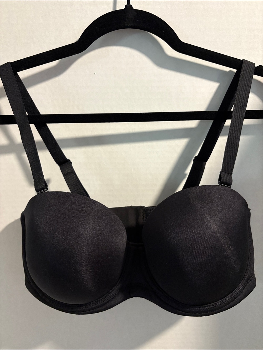 smart & sexy Black strapless 36D T-Shirt Bra with Adjustable Straps